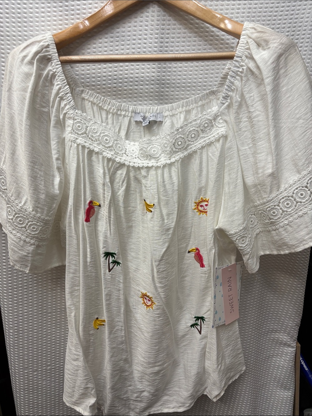 Sweet Rain Ivory Embroidered Peasant Tunic with Tropical Motifs